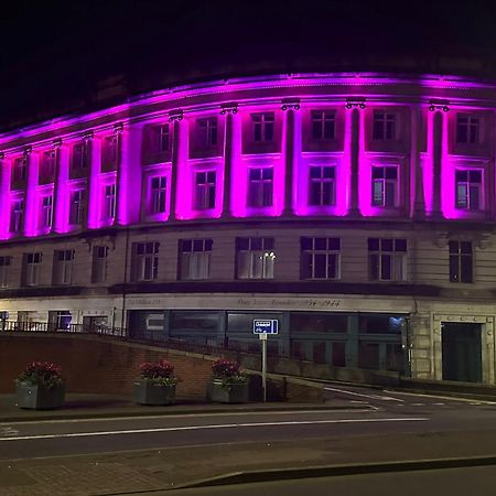 Belvilla Newport City Centre Hotel - Lifestyle Экстерьер фото