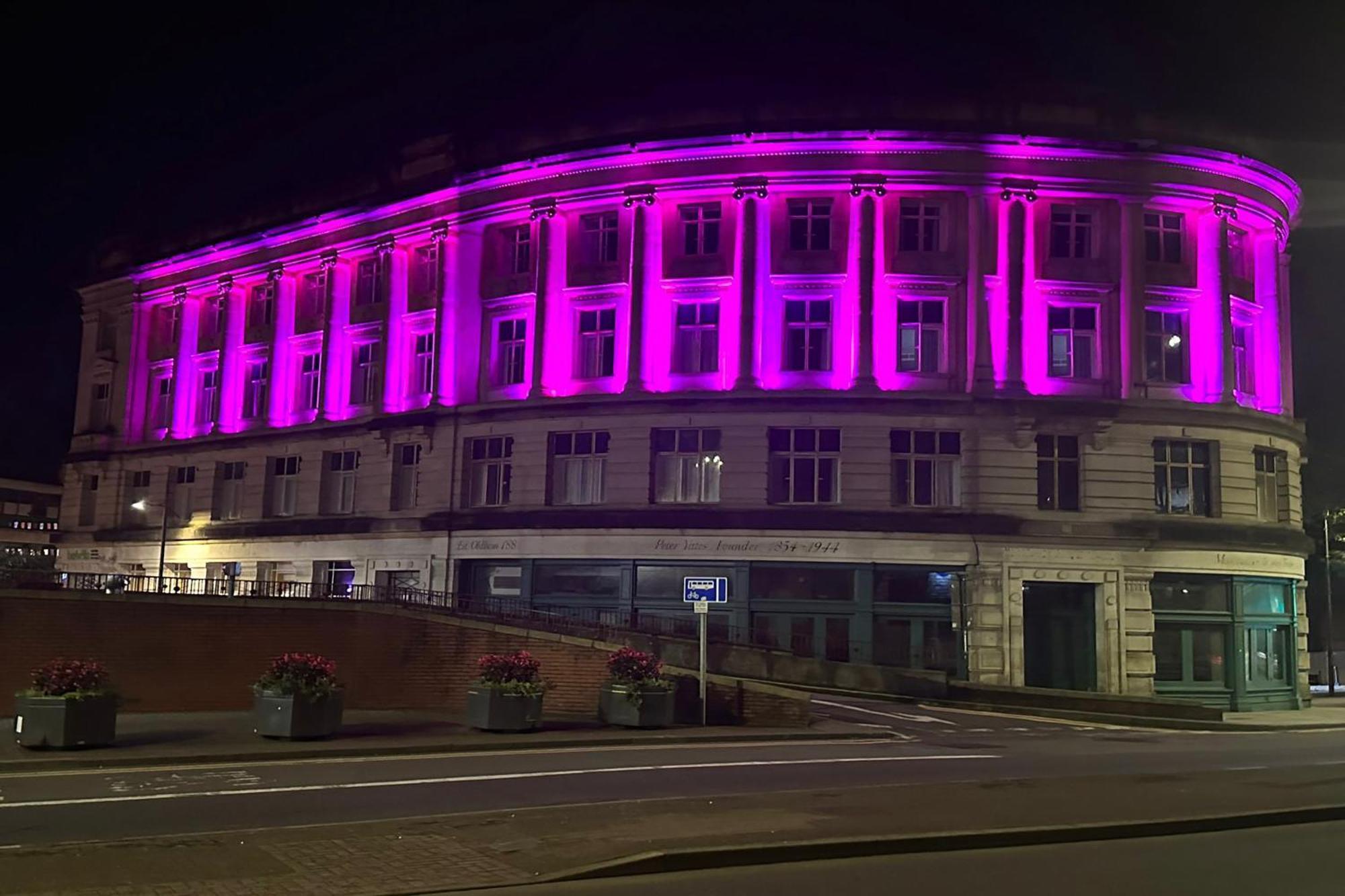 Belvilla Newport City Centre Hotel - Lifestyle Экстерьер фото