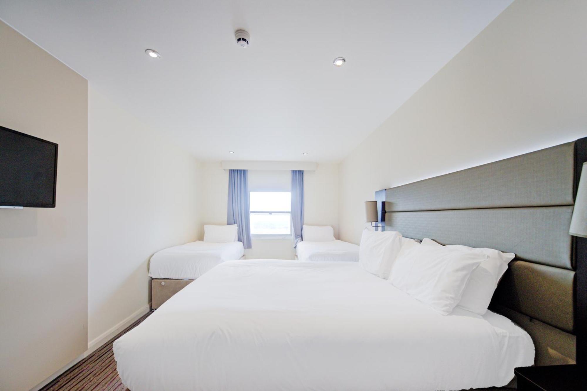 Belvilla Newport City Centre Hotel - Lifestyle Экстерьер фото