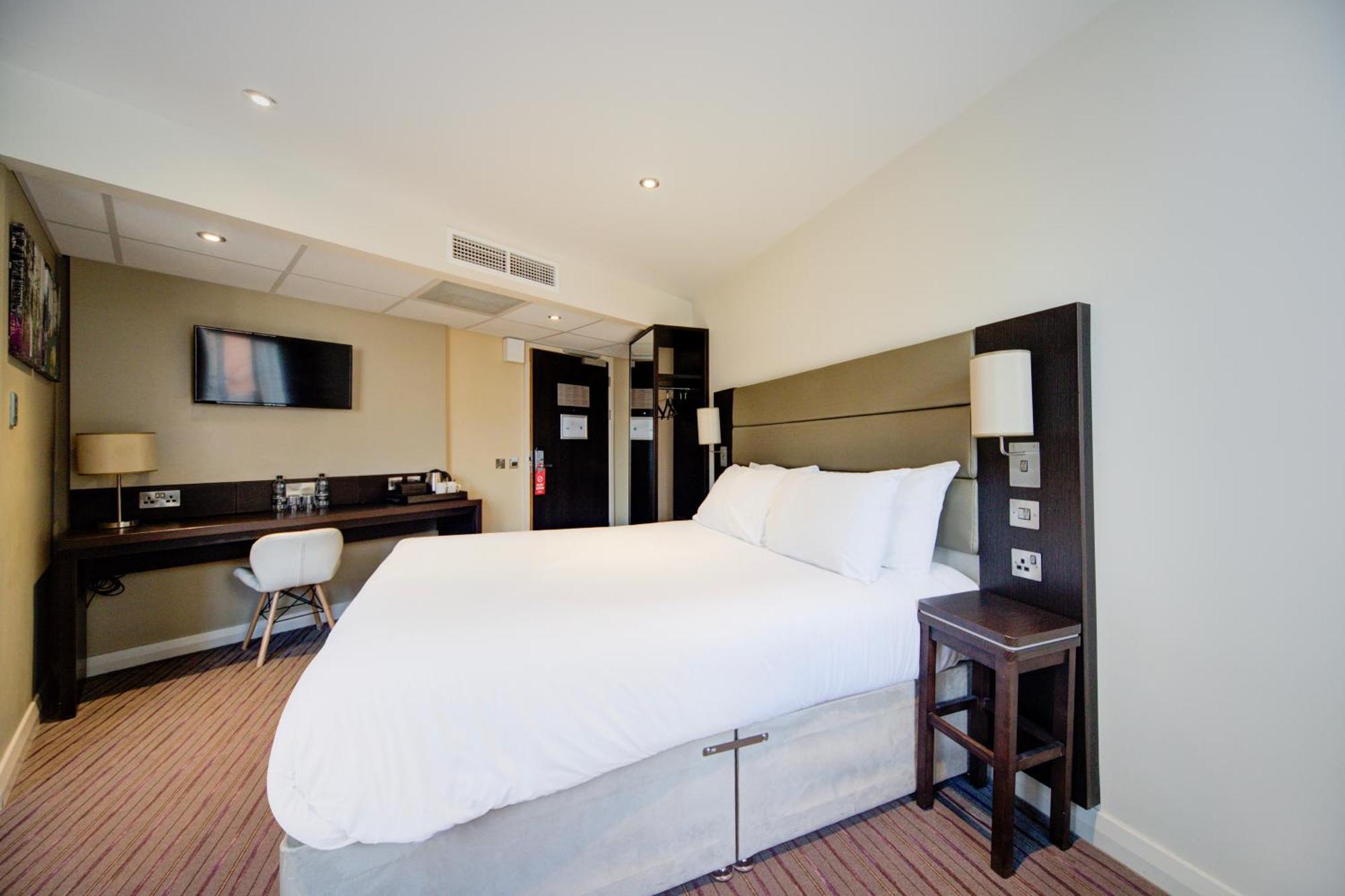 Belvilla Newport City Centre Hotel - Lifestyle Экстерьер фото