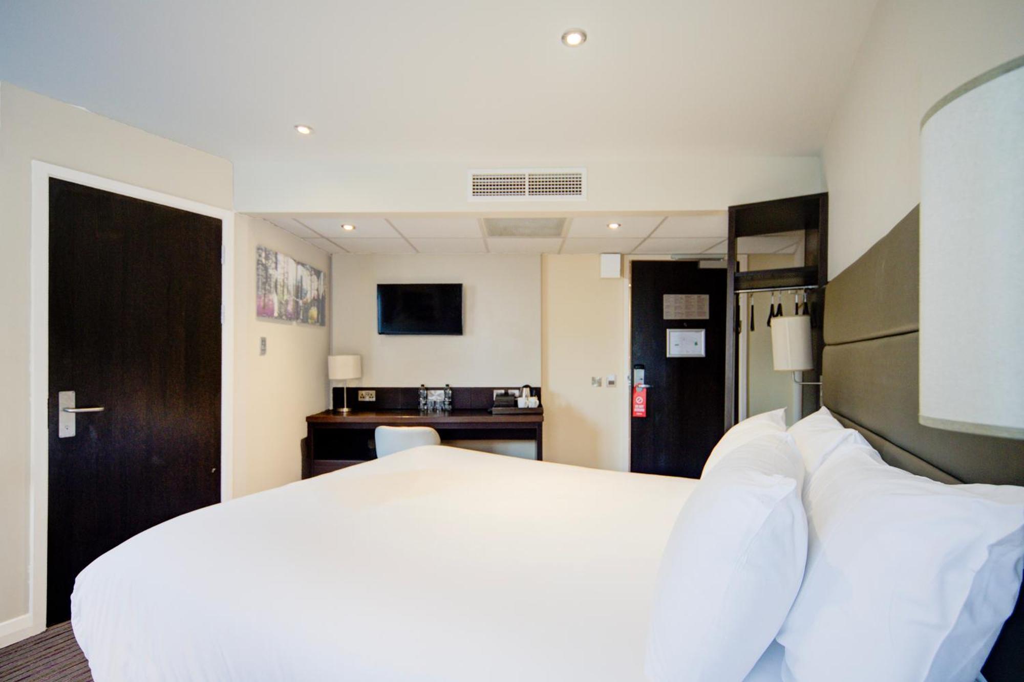 Belvilla Newport City Centre Hotel - Lifestyle Экстерьер фото