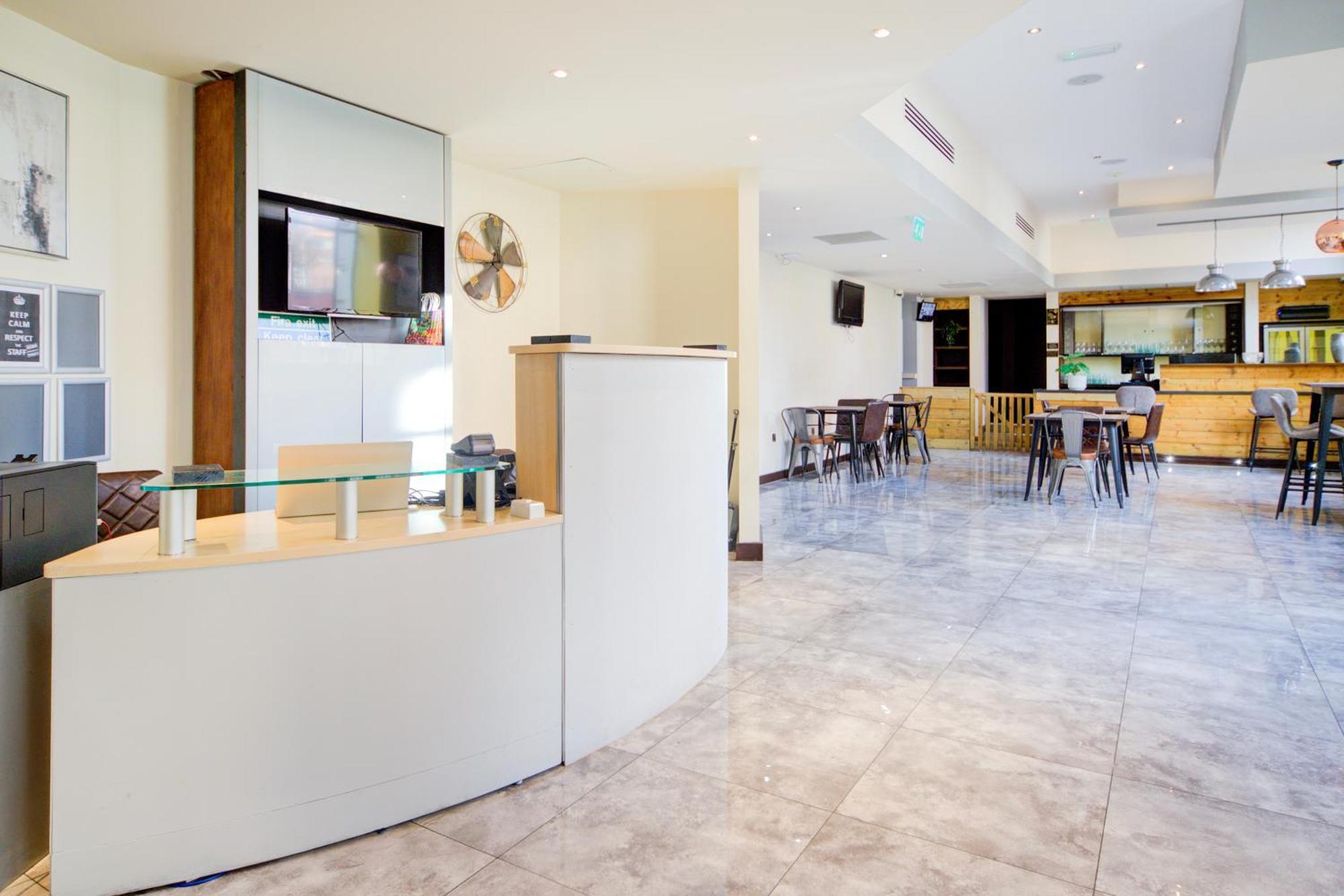 Belvilla Newport City Centre Hotel - Lifestyle Экстерьер фото