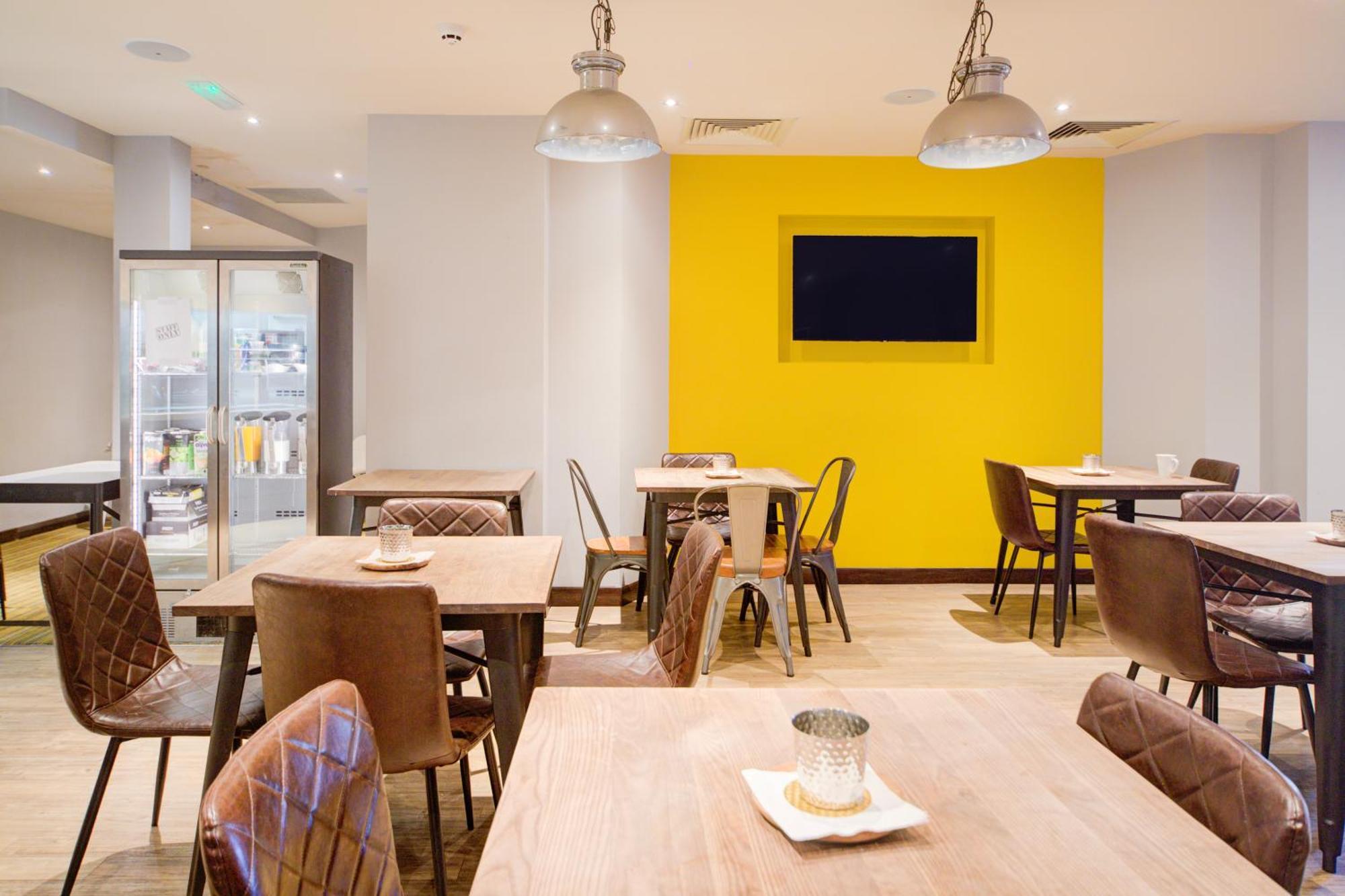 Belvilla Newport City Centre Hotel - Lifestyle Экстерьер фото