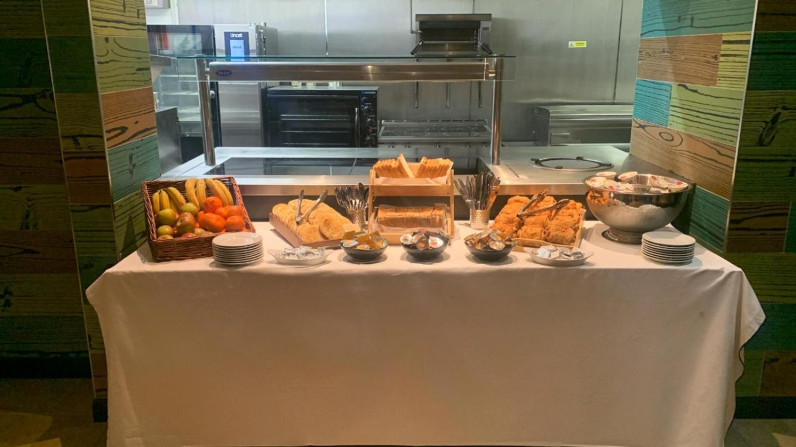 Belvilla Newport City Centre Hotel - Lifestyle Экстерьер фото